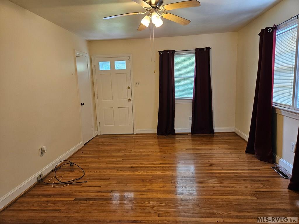 703 Raleigh St Property Photo 2
