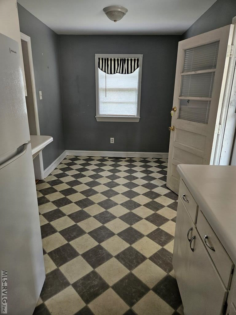 703 Raleigh St Property Photo 4