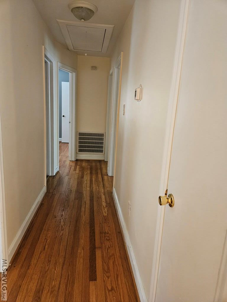 703 Raleigh St Property Photo 13