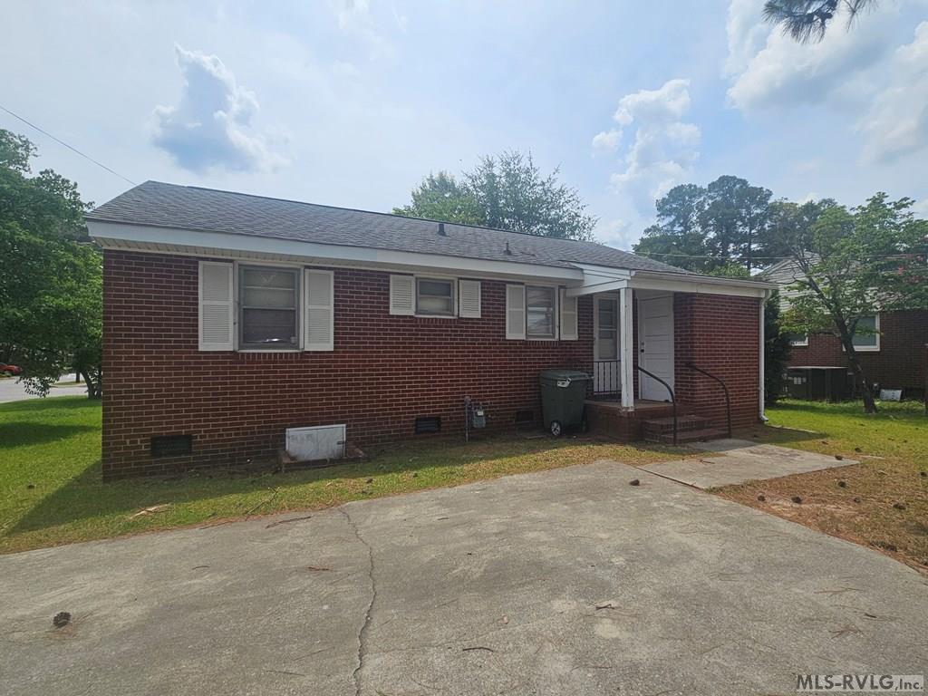703 Raleigh St Property Photo 16