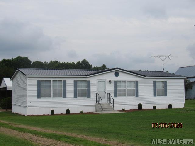 409 Moore Town Rd Property Photo 1