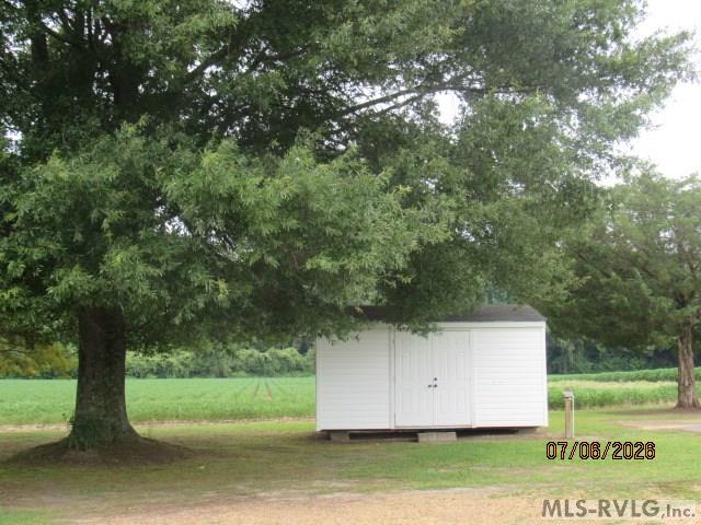 409 Moore Town Rd Property Photo 6