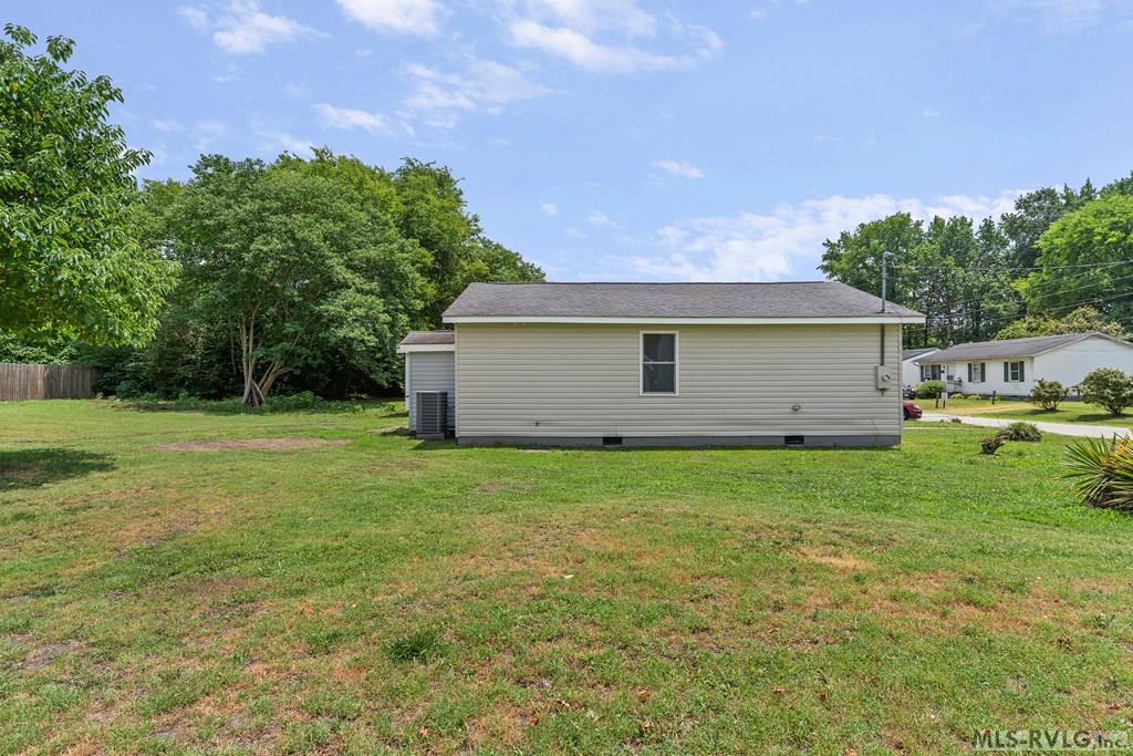 125 Harris Property Photo 24