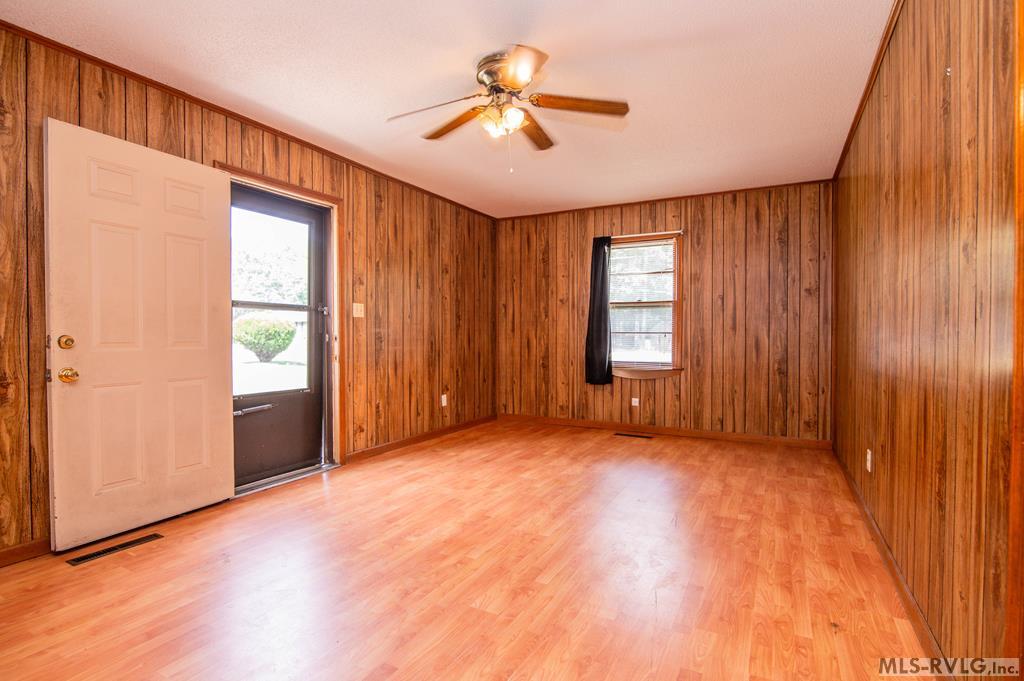 194 Lee Lane Rd Property Photo 1