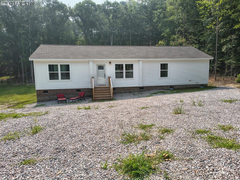 137 Roanoke Trail