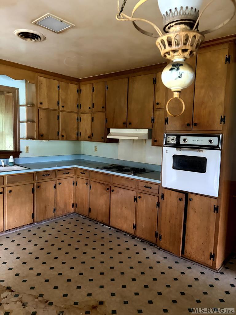 306 Lee Street Property Photo 11