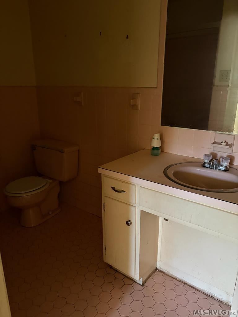 306 Lee Street Property Photo 16