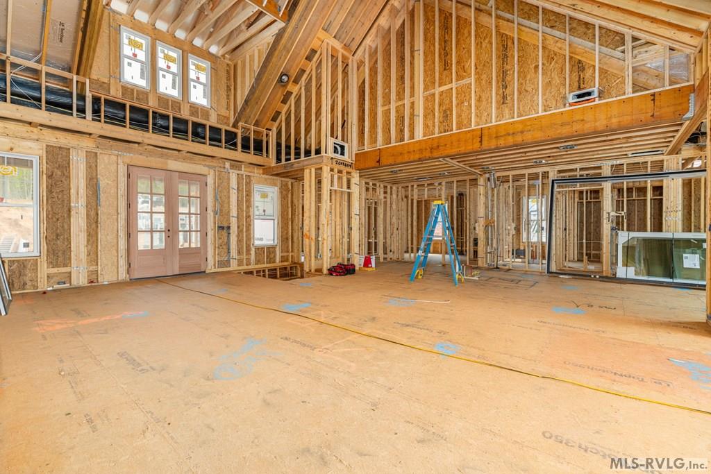 100 E Maple Pointe Dr Property Photo 6