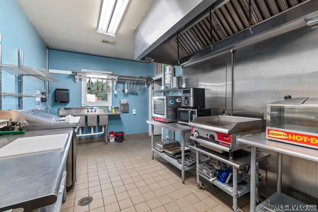 1201 W Danville Street Property Photo 46