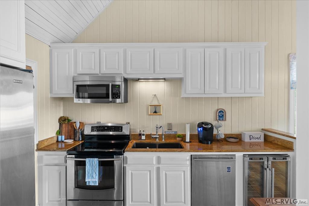 108 S Watersedge Lane Property Photo 44