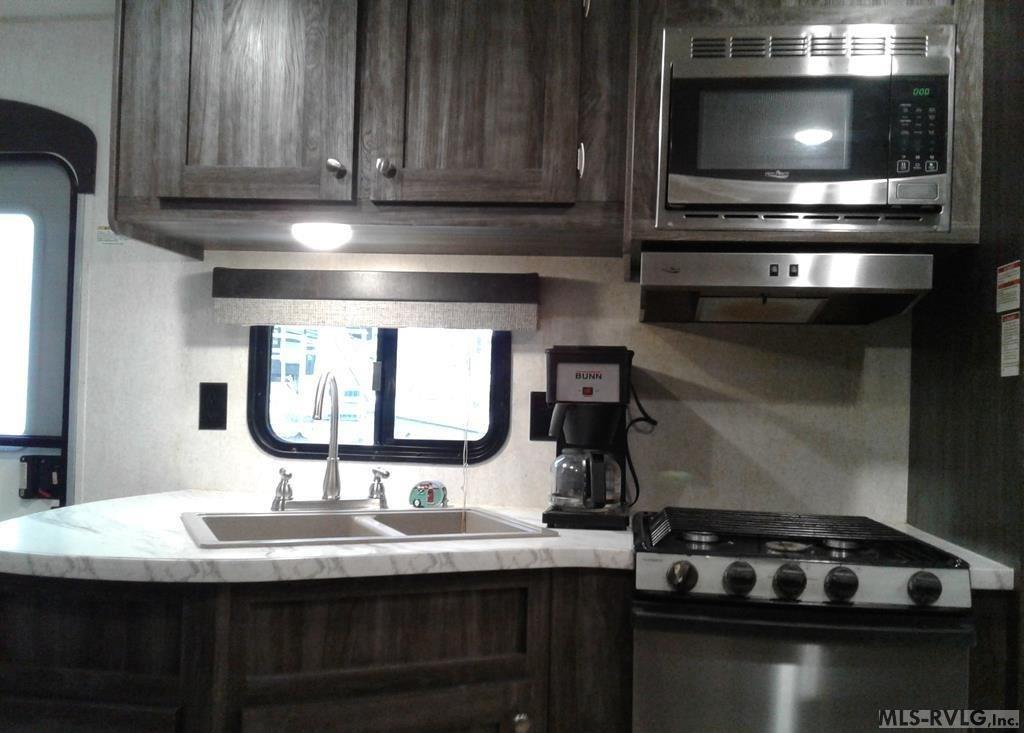 97 Des Moines Trail Property Photo 7