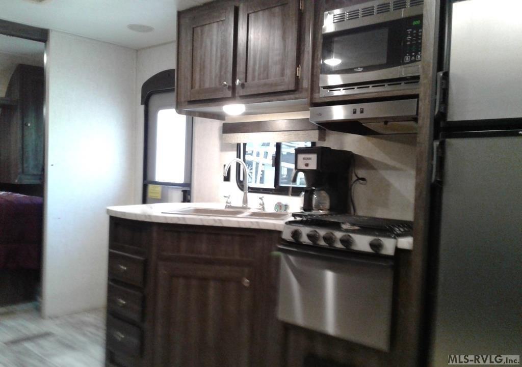 97 Des Moines Trail Property Photo 9