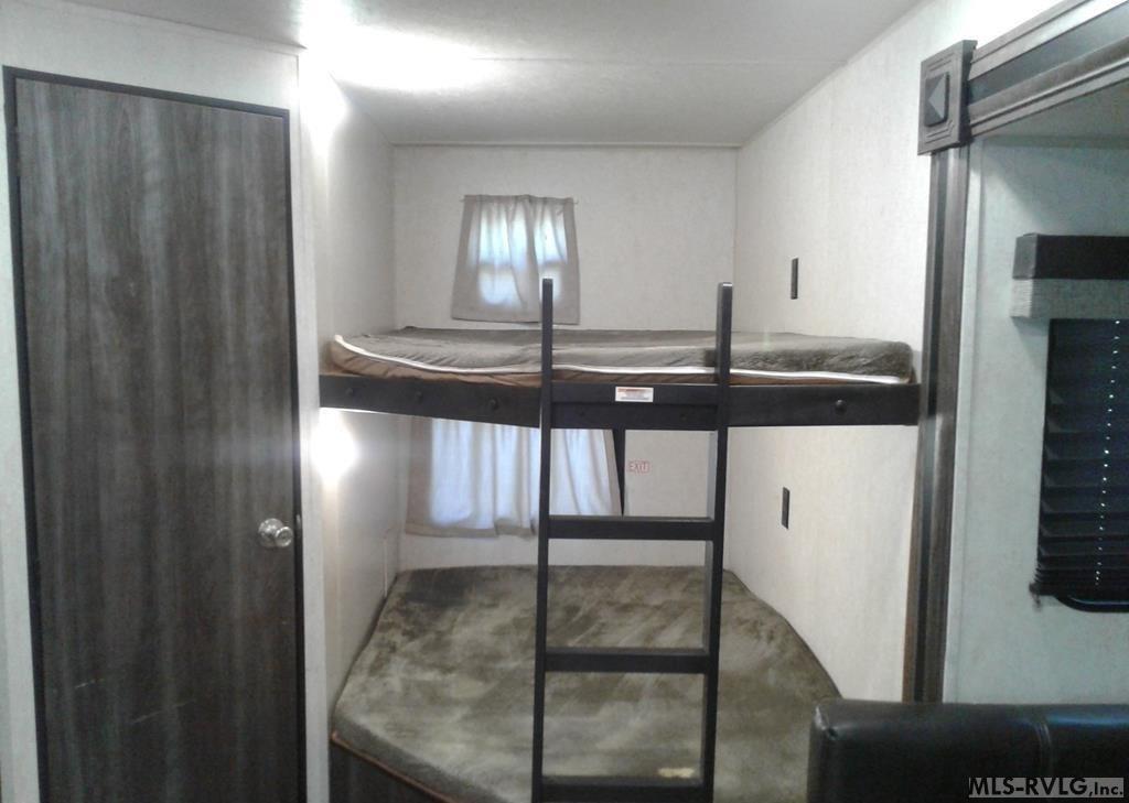 97 Des Moines Trail Property Photo 10