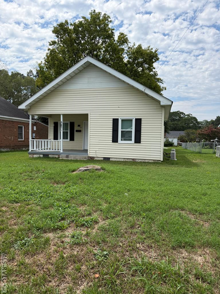 647 Williams Street Property Photo 1