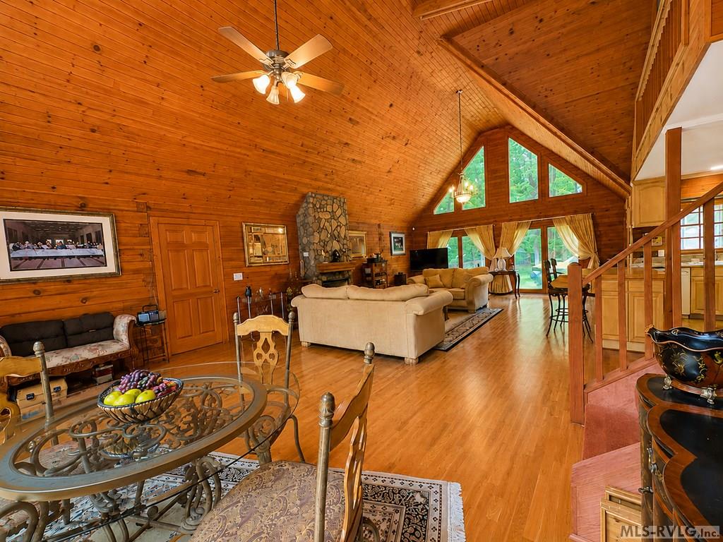 1607 Occanecchi Trail Property Photo 9