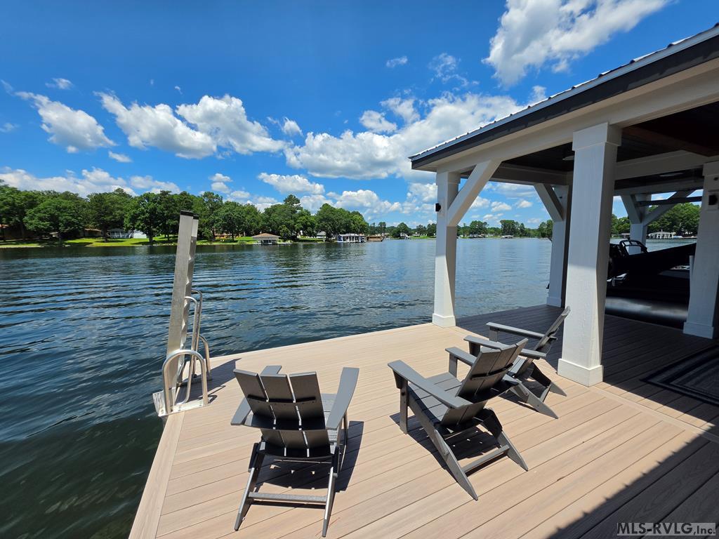 354 Lookout Point Drive Property Photo 8