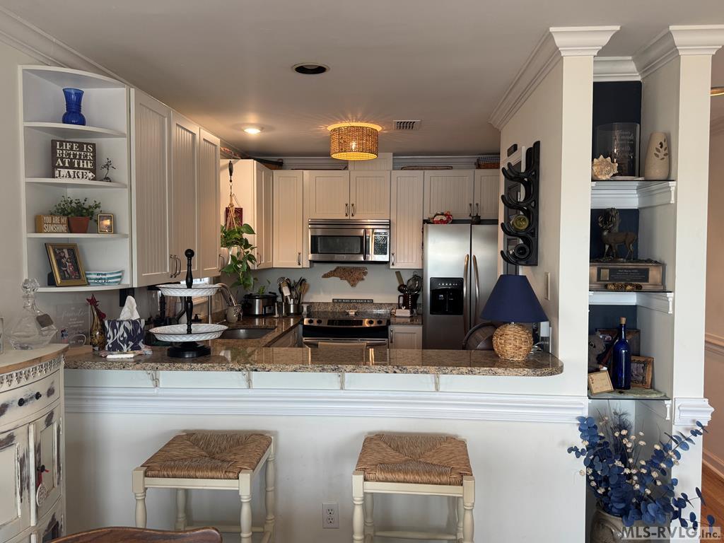 60 The Moorings Property Photo 15