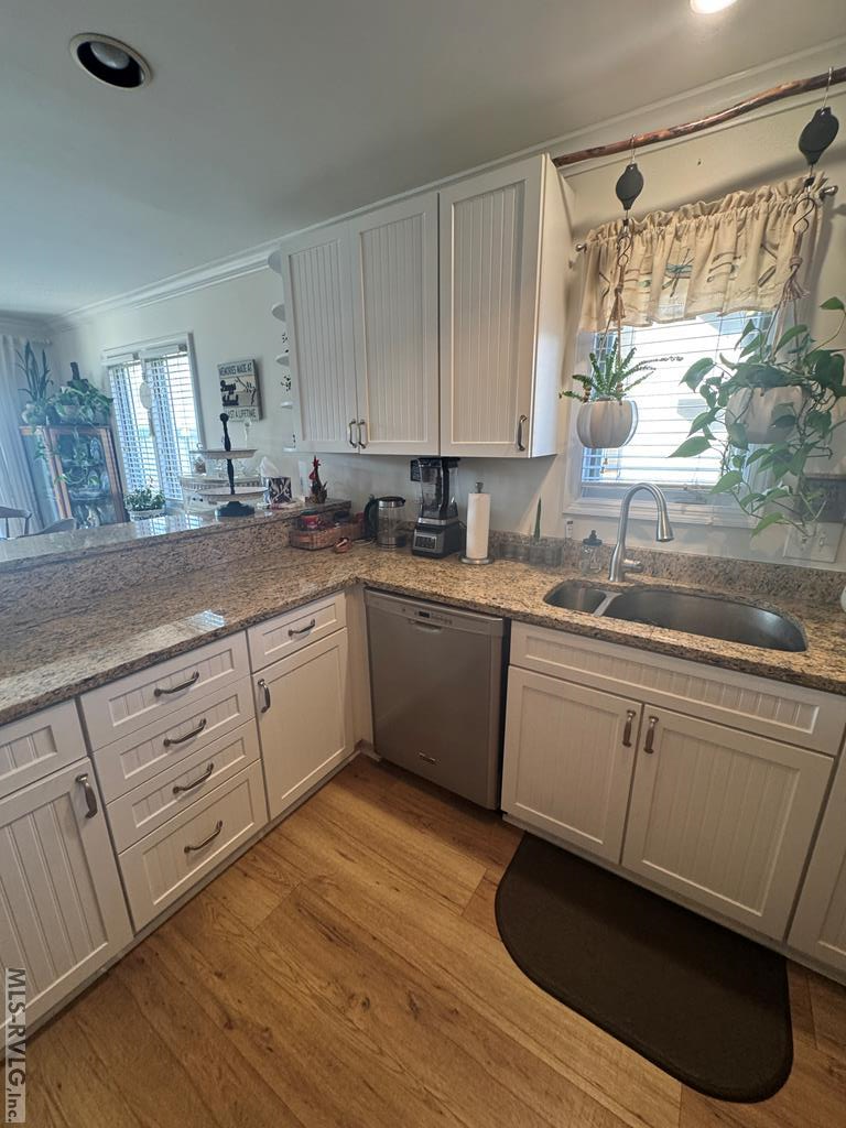 60 The Moorings Property Photo 19