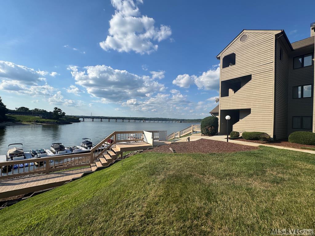 60 The Moorings Property Photo 24