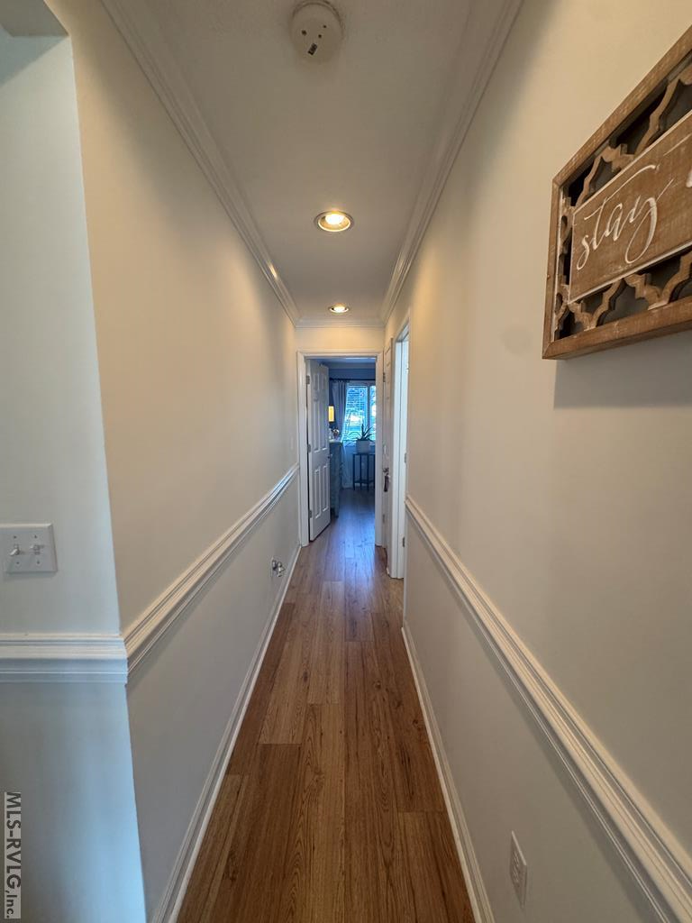 60 The Moorings Property Photo 28