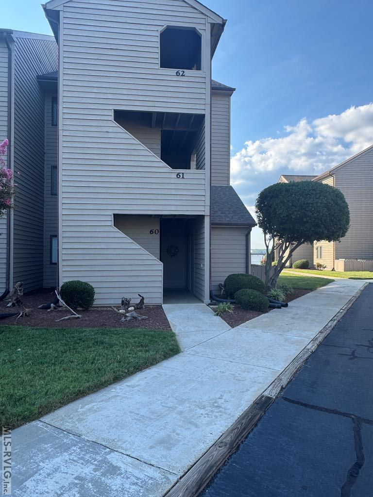 60 The Moorings Property Photo 44