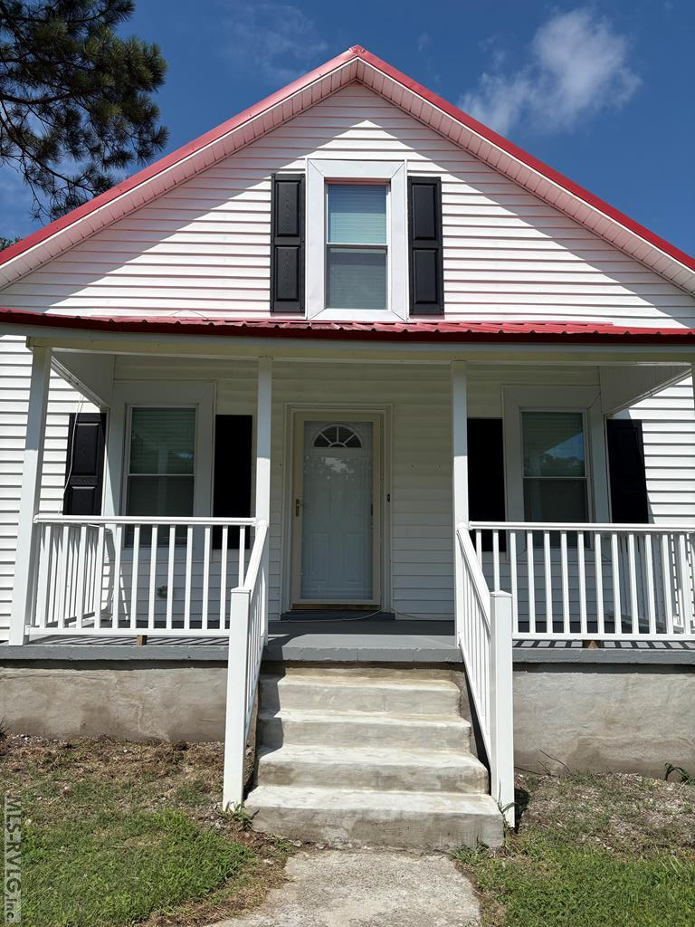 105 Woodlawn Ave Property Photo 1
