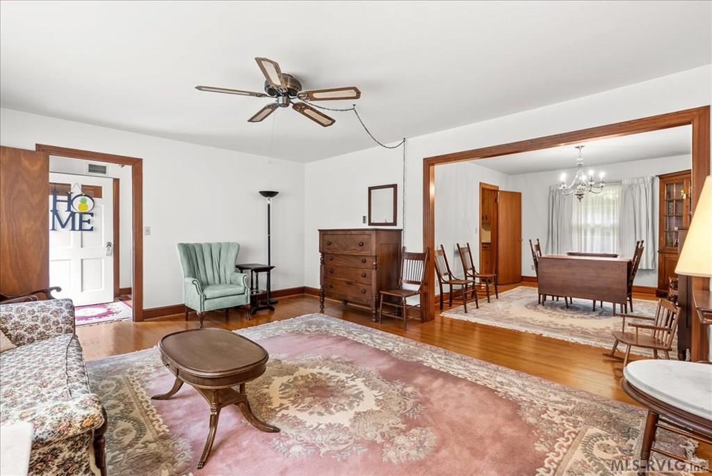 2588 Chalk Level Road Property Photo 8