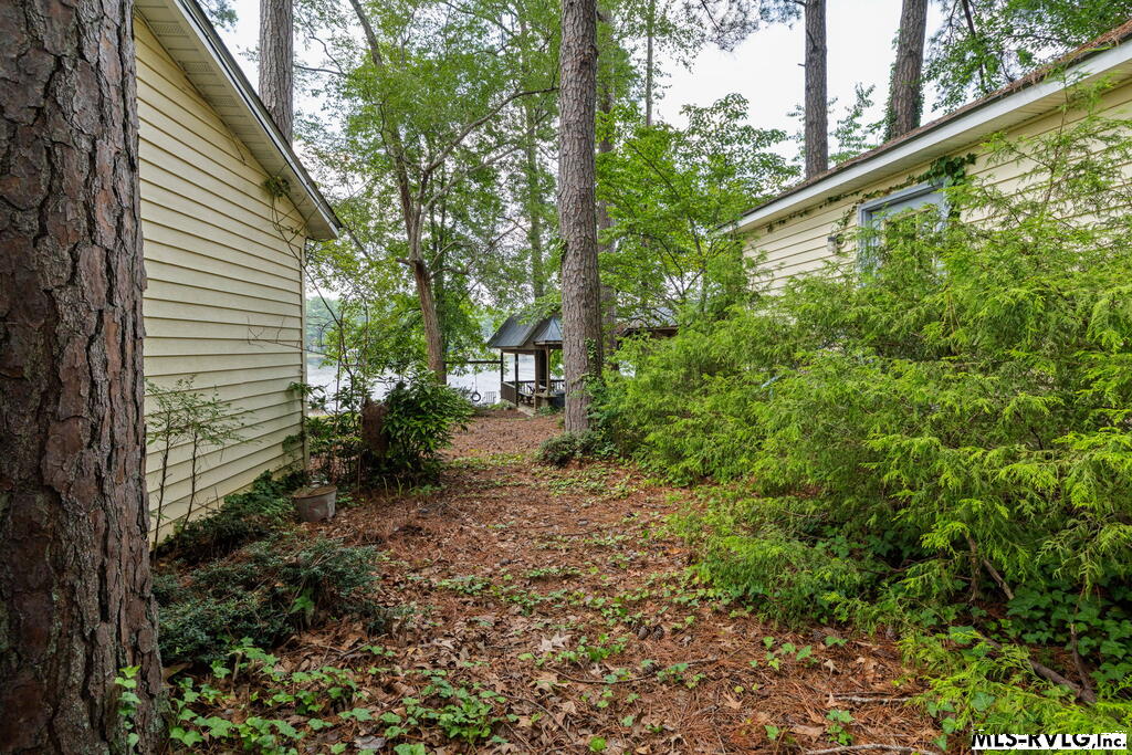 399 Pineview Dr Property Photo 12