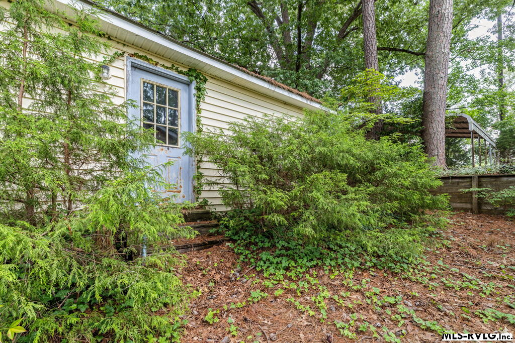 399 Pineview Dr Property Photo 13