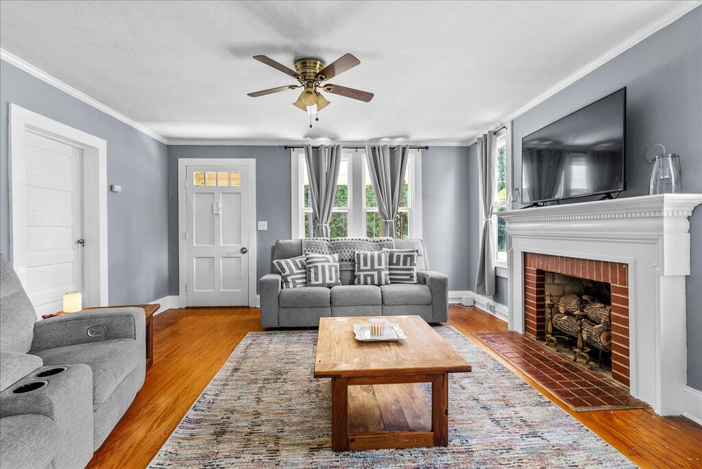 661 N. Main St. Property Photo 11