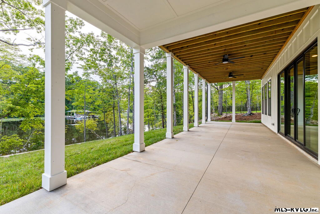 455 Mountain Rock Trail Property Photo 6