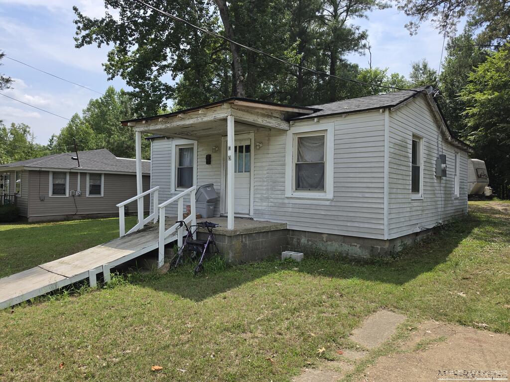 513 Hinson St Property Photo 1
