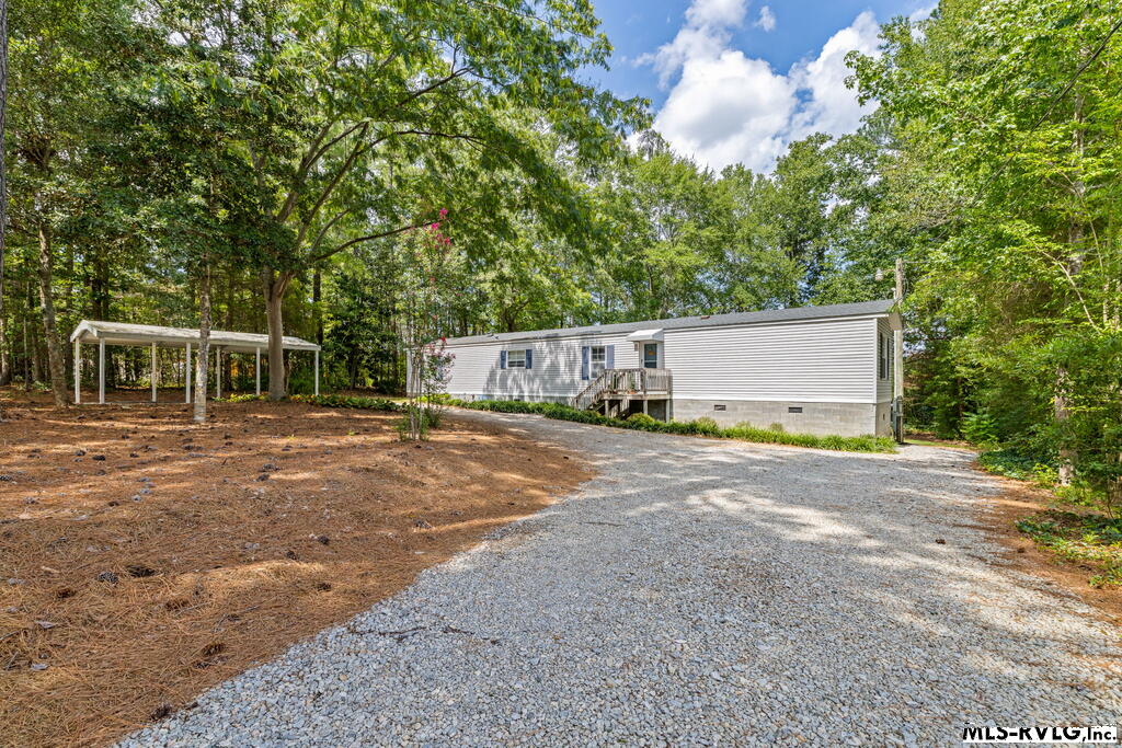 675 Hawthorne Dr Property Photo 1