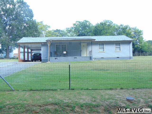 2114 Hawkins Dr. Property Photo 1