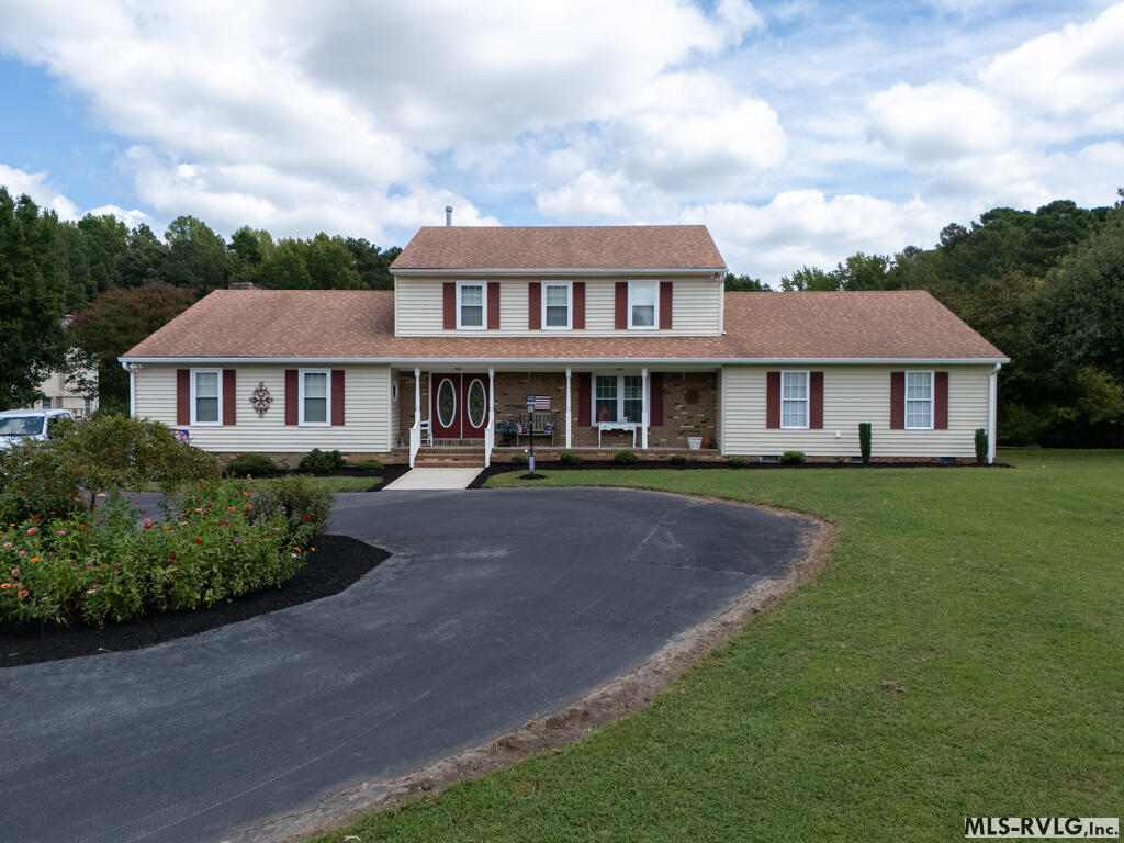 904 Forest Ln Property Photo 1