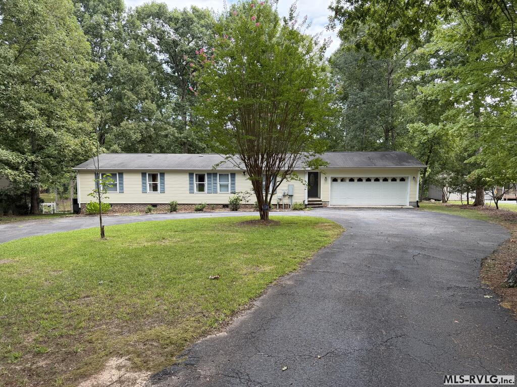 217 Hunters Creek Rd Property Photo 1