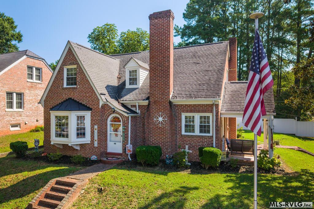 406 S Main St