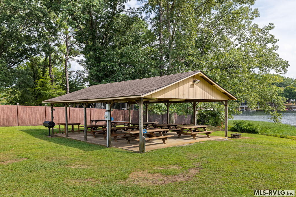 151 Twin Oaks Lane Property Photo 33