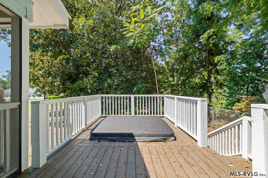 217 North Main Street Property Photo 11