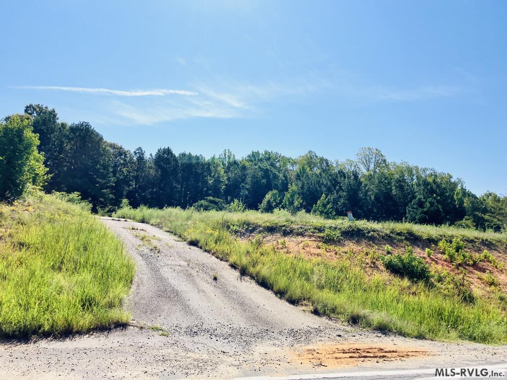 10918 Buggs Island Rd Property Photo 1