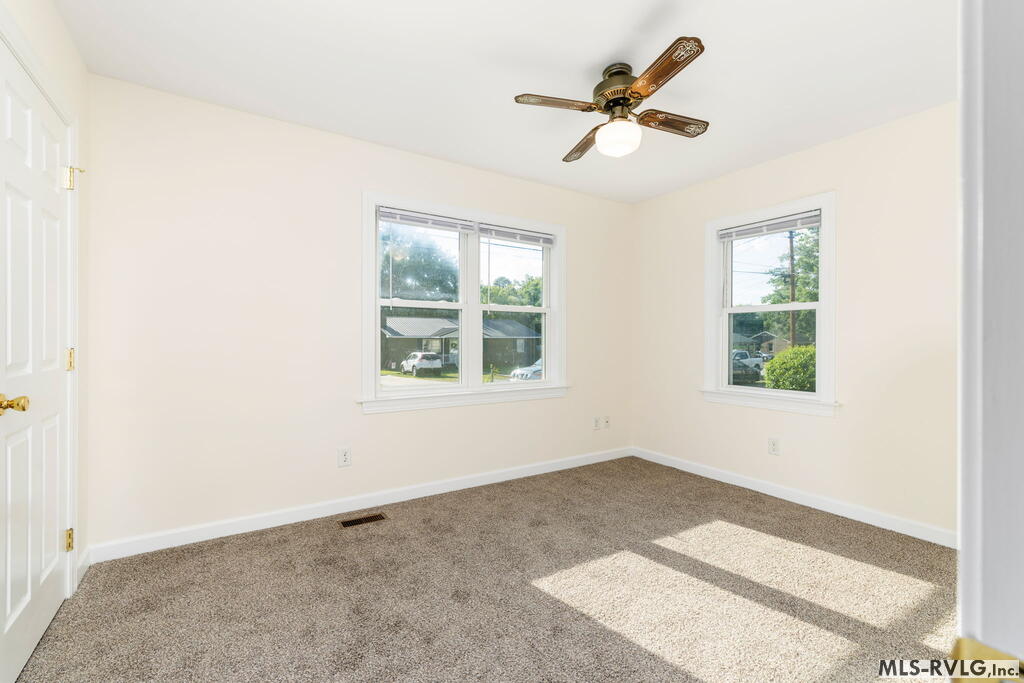 708 Miles Street Property Photo 13