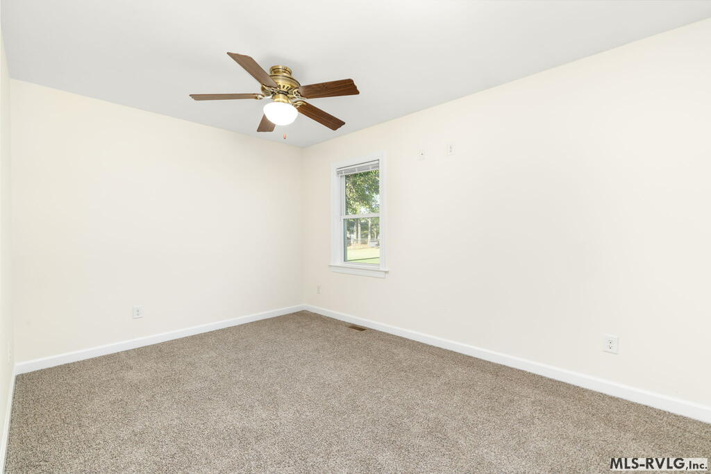 708 Miles Street Property Photo 14