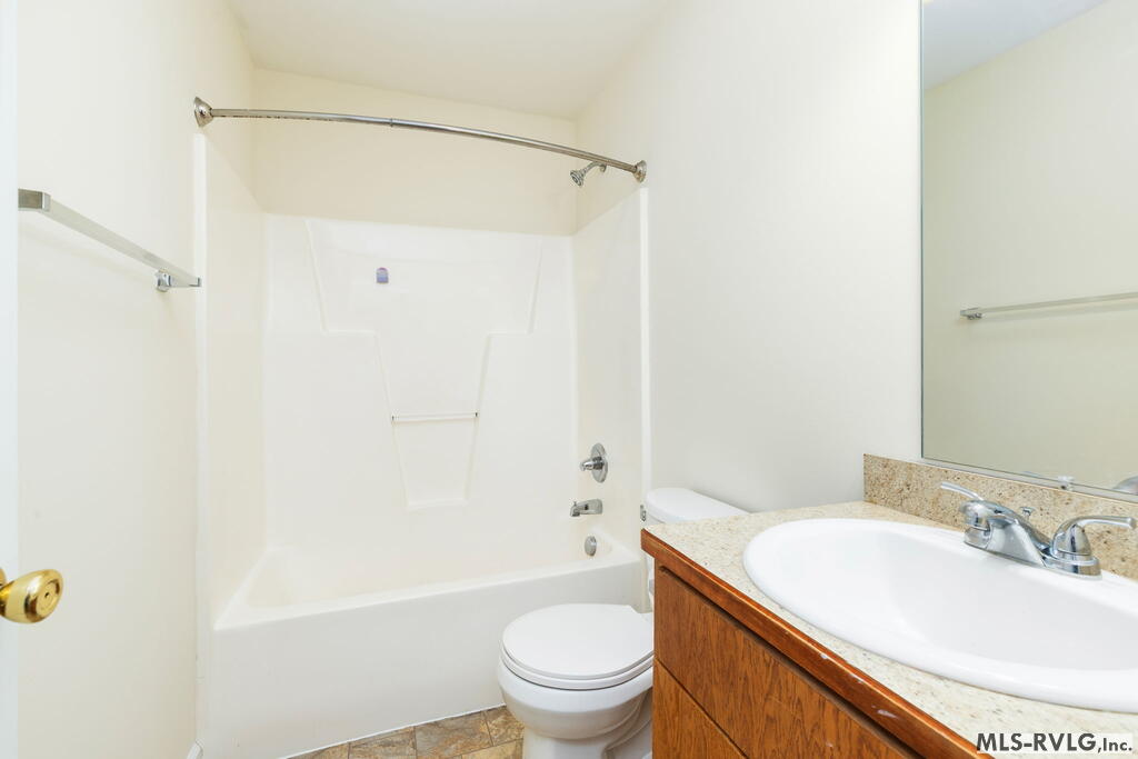 708 Miles Street Property Photo 15