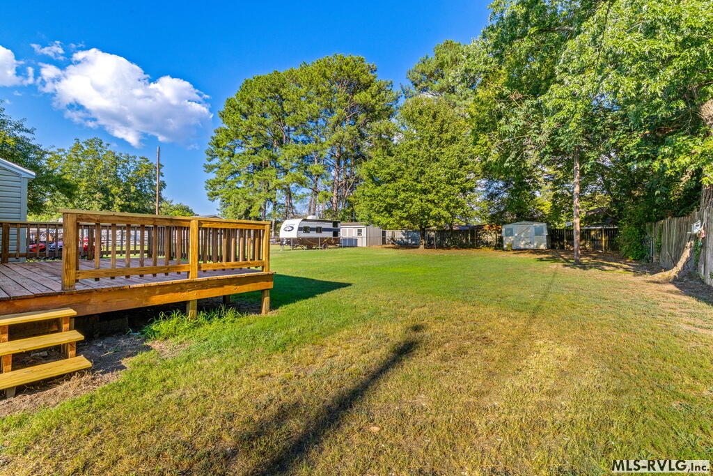 708 Miles Street Property Photo 16