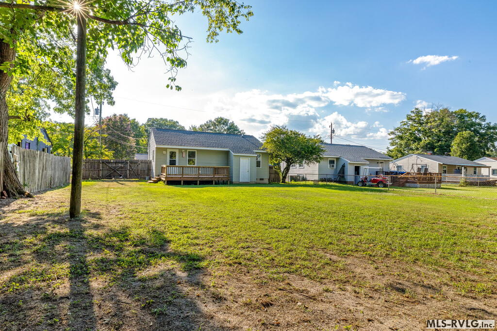 708 Miles Street Property Photo 18