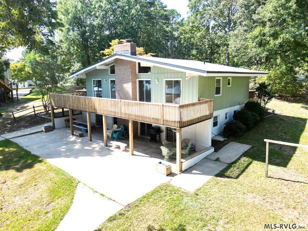 131 Oak Tree Dr. Property Photo 1