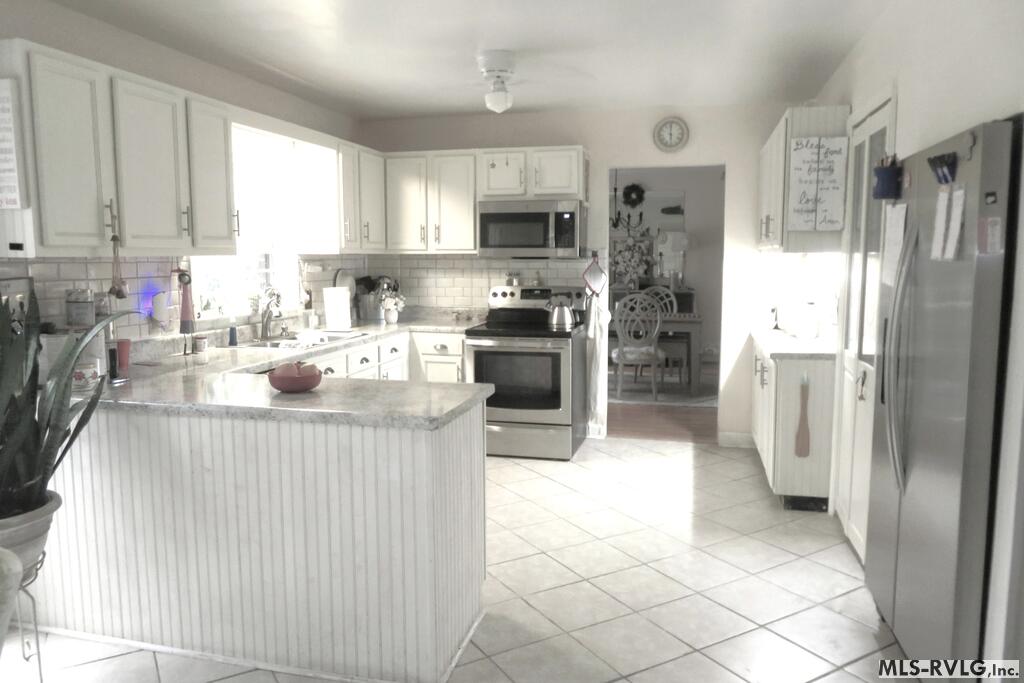 21 Longstreet Road Property Photo 11