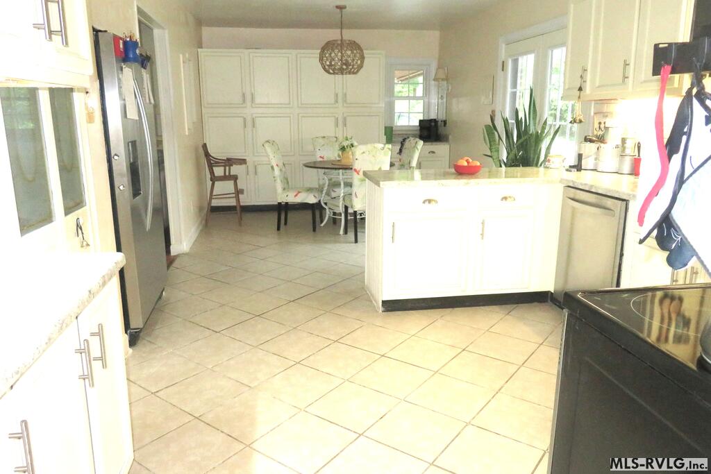21 Longstreet Road Property Photo 14