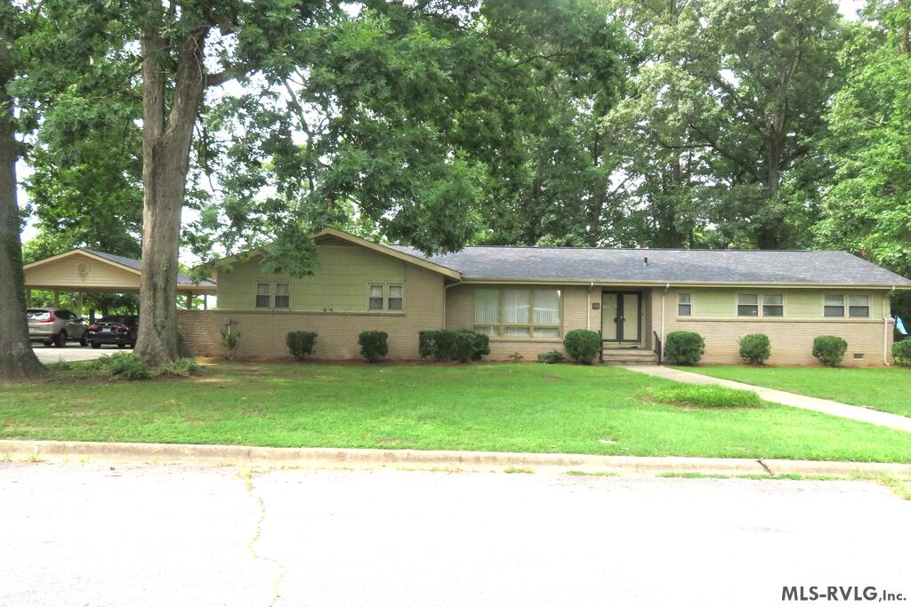 105 Woodland Road Property Photo 1