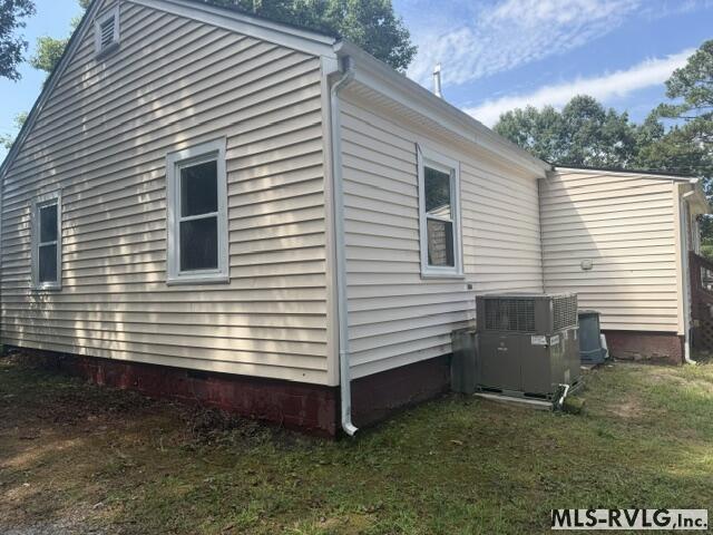 319 Westward Rd Property Photo 7